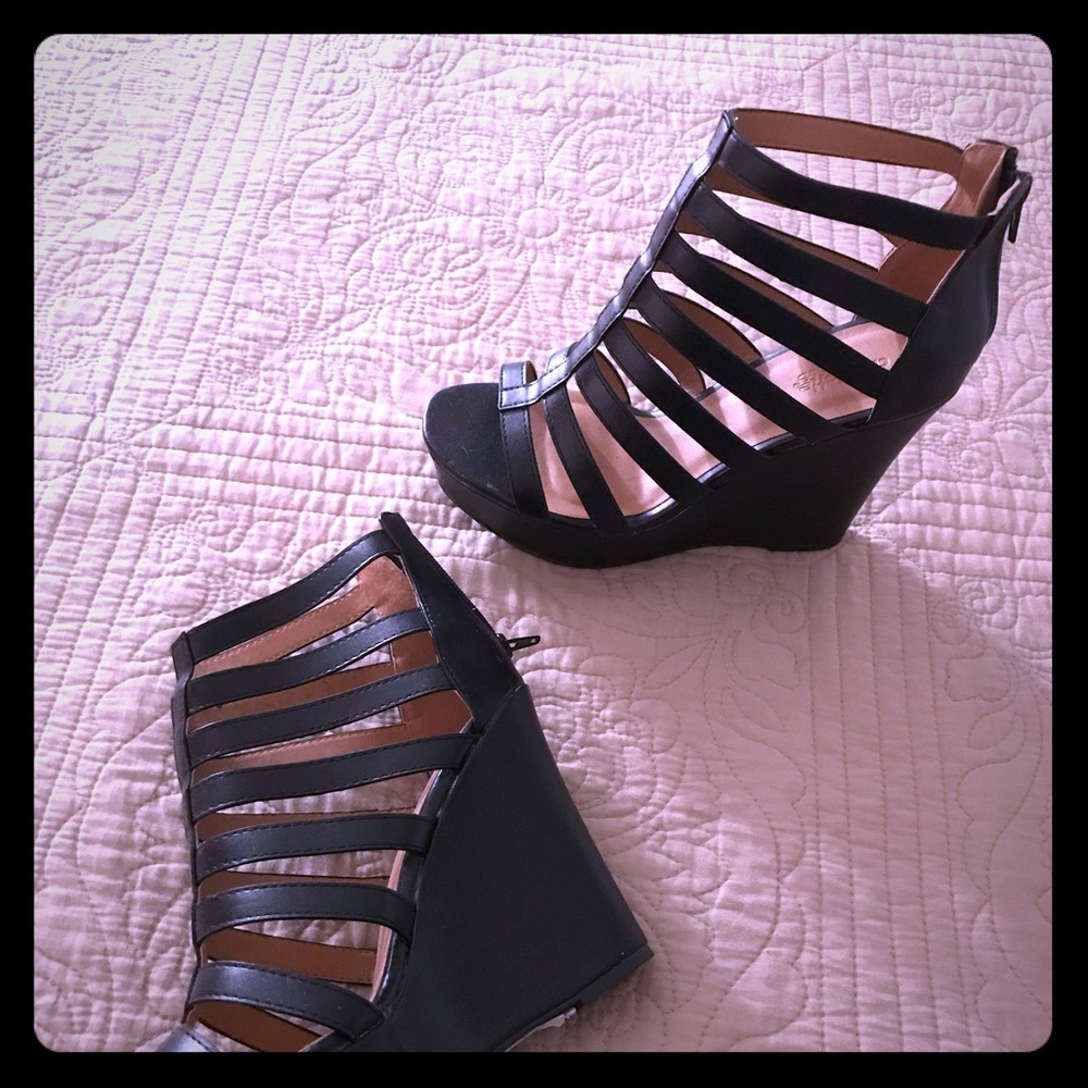 Charlotte Russe Black High Sandals